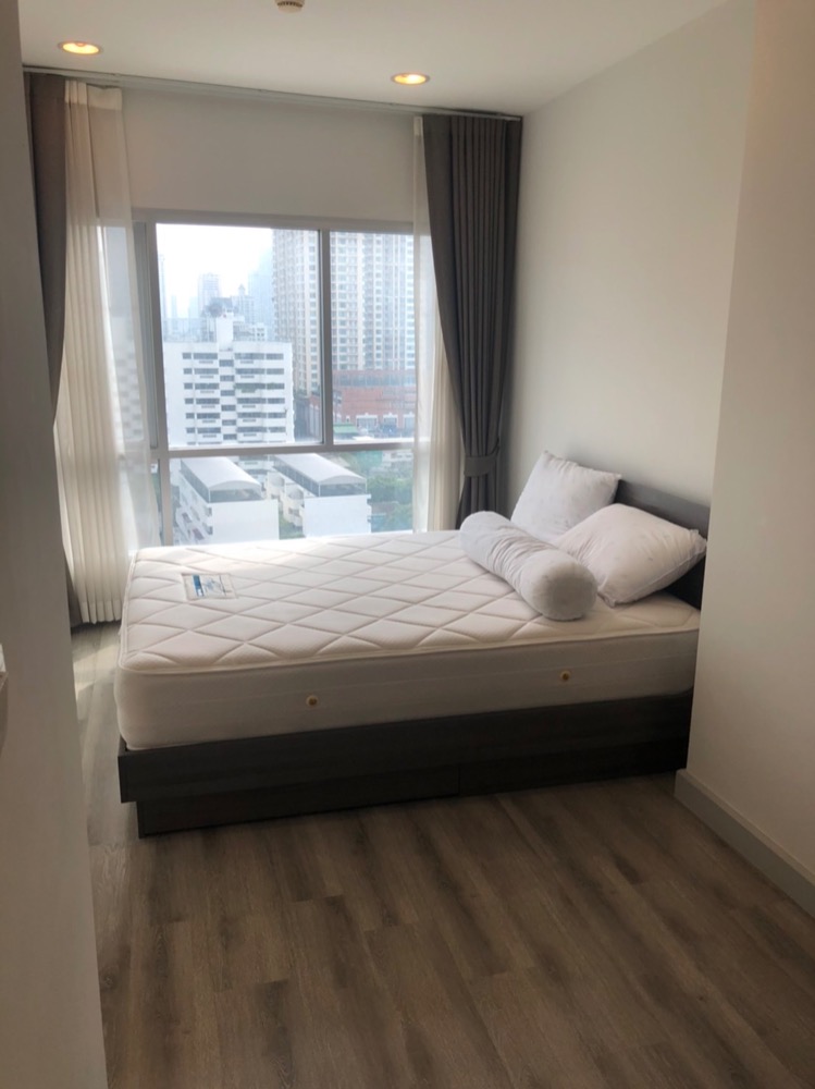 For RentCondoSathorn, Narathiwat : For rent ✨Centric Sathorn - Saint Louis✨ Location on Sathorn Road, near BTS Saint Louis, furniture, complete electrical appliances.