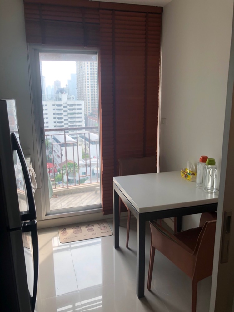 For RentCondoSathorn, Narathiwat : For rent ✨Centric Sathorn - Saint Louis✨ Location on Sathorn Road, near BTS Saint Louis, furniture, complete electrical appliances.