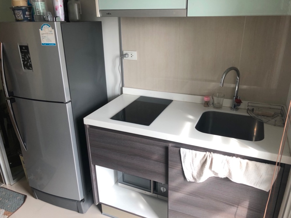 For RentCondoSathorn, Narathiwat : For rent ✨Centric Sathorn - Saint Louis✨ Location on Sathorn Road, near BTS Saint Louis, furniture, complete electrical appliances.