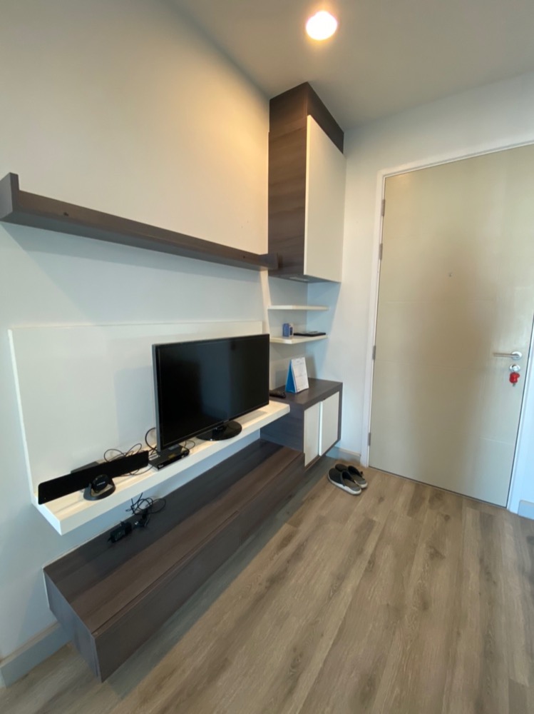 For RentCondoSathorn, Narathiwat : For rent 🔥Centric Sathorn - Saint Louis 🔥Furniture Complete electrical appliances Ready to move in, near BTS St. Louis.