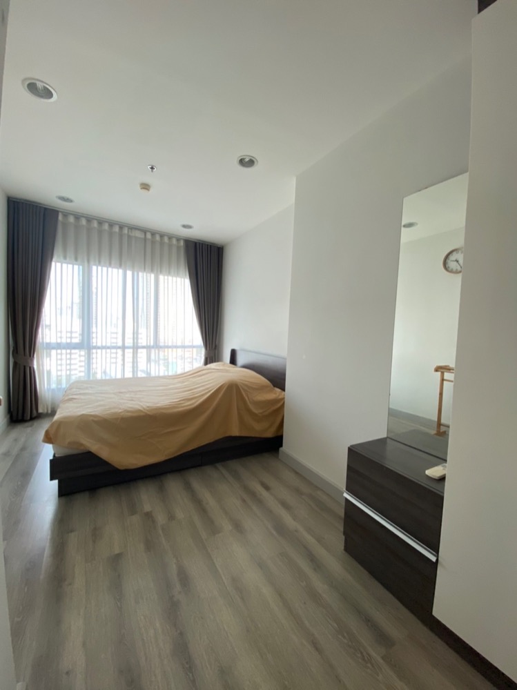 For RentCondoSathorn, Narathiwat : For rent 🔥Centric Sathorn - Saint Louis 🔥Furniture Complete electrical appliances Ready to move in, near BTS St. Louis.