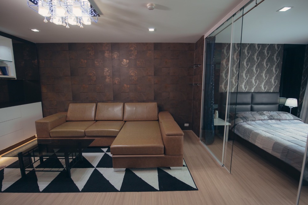 ขายคอนโดลาดพร้าว เซ็นทรัลลาดพร้าว : รหัสทรัพย์ JIEW1254 ขาย LUGANO LADPRAO 18