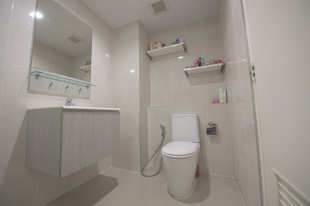 ขายคอนโดลาดพร้าว เซ็นทรัลลาดพร้าว : รหัสทรัพย์ JIEW1254 ขาย LUGANO LADPRAO 18