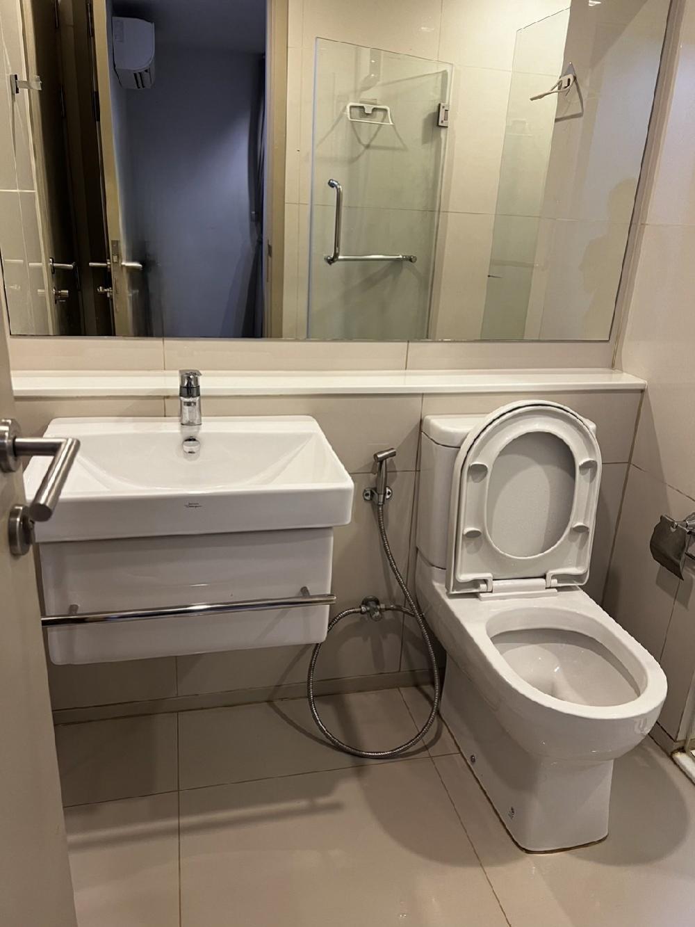 ให้เช่าคอนโดลาดพร้าว เซ็นทรัลลาดพร้าว : 🔥ให้เช่าด่วน🔥ไลฟ์ ลาดพร้าว ห้องกว้าง 2ห้องนอน เฟอร์ครบพร้อมเข้าอยู่ ติดรถไฟฟ้าBTS,MRT