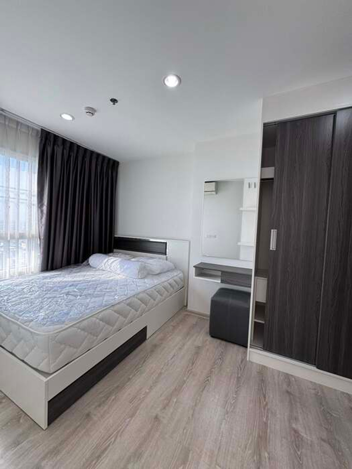 For RentCondoBang kae, Phetkasem : 🔥Chewathai Condo Phetkasem 27 for rent 1br, walk only a few seconds to Siam University, convenient and comfortable, room ready to move in, call 087-556-4977 Aon 🔥