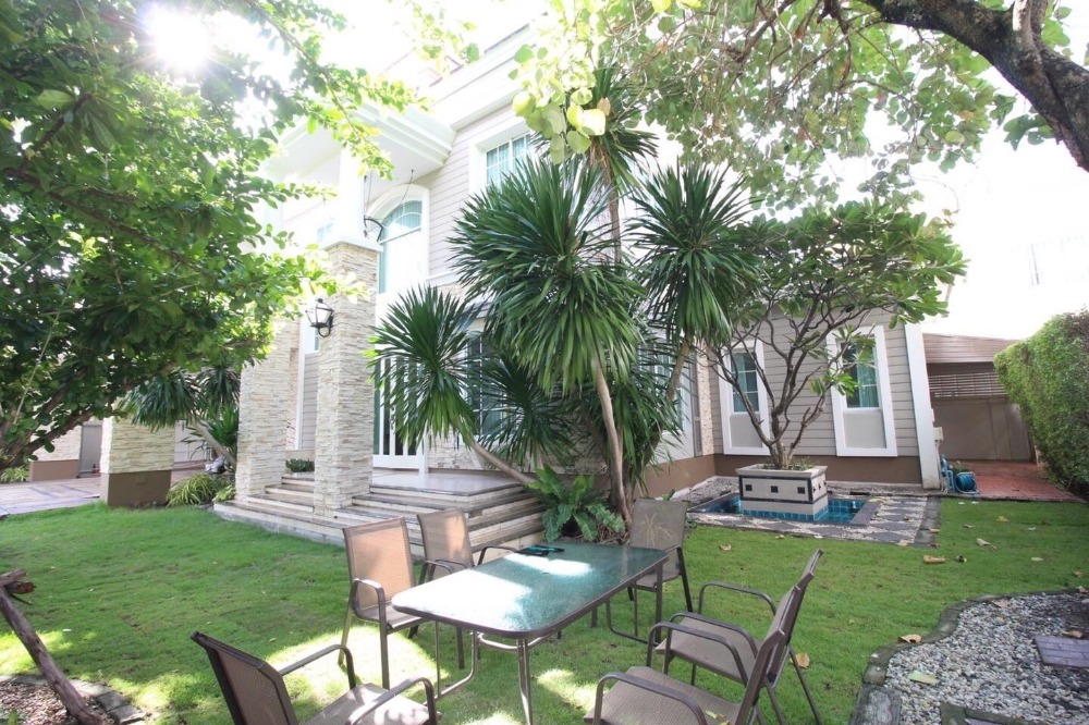 For RentHouseBangna, Bearing, Lasalle : For sale or rent luxury House Narasiri Bangna 4 bedrooms  near Mega Bangna 📞092-4252445 