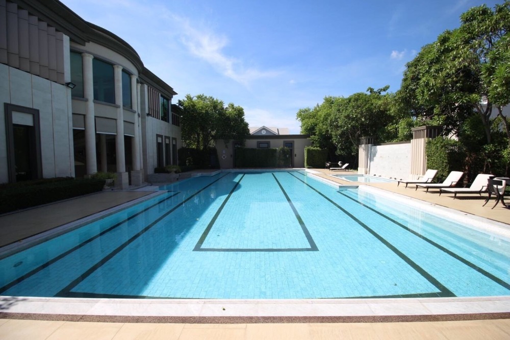 For RentHouseBangna, Bearing, Lasalle : For sale or rent luxury House Narasiri Bangna 4 bedrooms  near Mega Bangna 📞092-4252445 