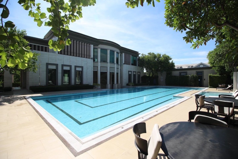 For RentHouseBangna, Bearing, Lasalle : For sale or rent luxury House Narasiri Bangna 4 bedrooms  near Mega Bangna 📞092-4252445 