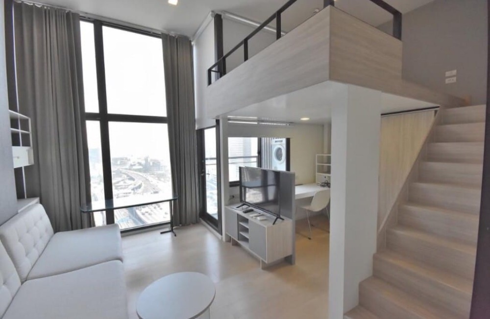 For RentCondoRama9, Petchburi, RCA : CRA111  For rent Chewathai Residence Asoke, 20th floor, duplex 33 sqm, 1 bed 1 bath 25,000 baht, 064-959-8900