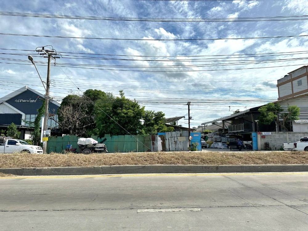 ขายที่ดินนนทบุรี บางใหญ่ บางบัวทอง : ขายที่ดินติดถนน บางกรวย-ไทรน้อย นนทบุรี ใกล้บิ๊กซีไทรน้อย  รหัส L8006