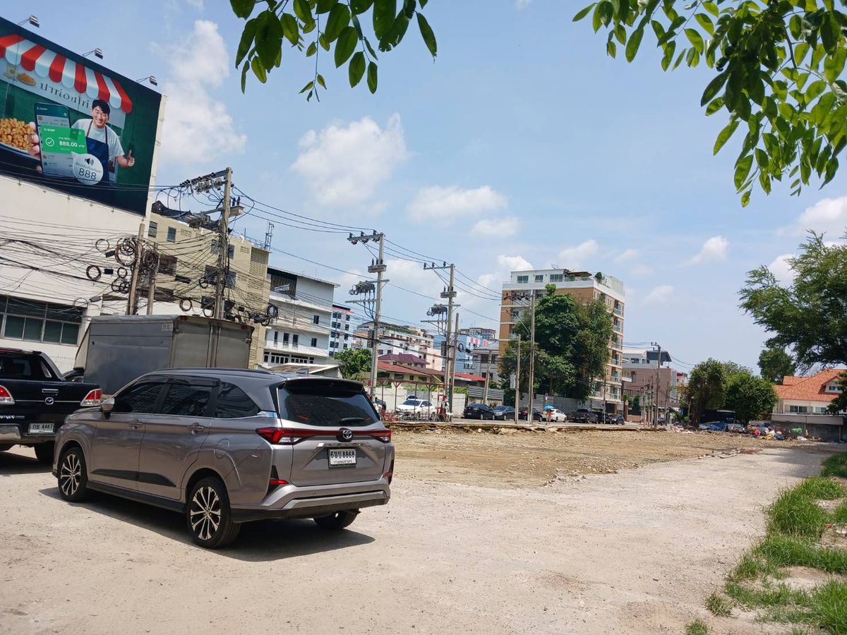 ให้เช่าที่ดินรามคำแหง หัวหมาก : ให้เช่าที่ดินรามคำแหง 46 หน้าถนนใหญ่เนื้อที่ 632 ตรวา.(N.883)