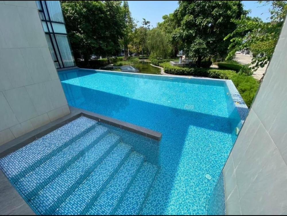 For RentTownhomeMin Buri, Romklao : Rent 3-story townhome, Baan Klang Muang, Rama 9, Krungthep Kreetha 2 bedrooms, 3 bathrooms, 1 walk-in closet, 1 kitchen, 1 large storage room , house area 18 sq m., usable area 152 sq m.