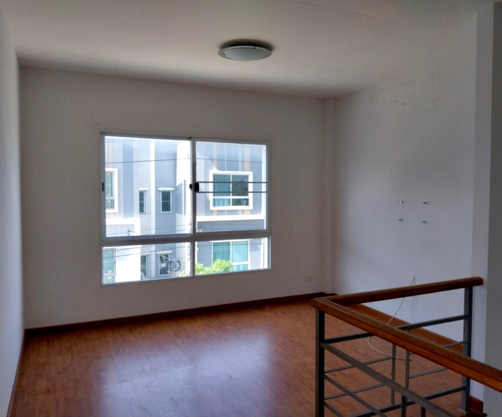 ขายบ้านพระราม 5 ราชพฤกษ์ บางกรวย : ขาย บ้าน คาซ่า แกรนด์ ราชพฤกษ์-พระราม 5 ขนาด 4 นอน พื้นที่ 38 ตารางวา