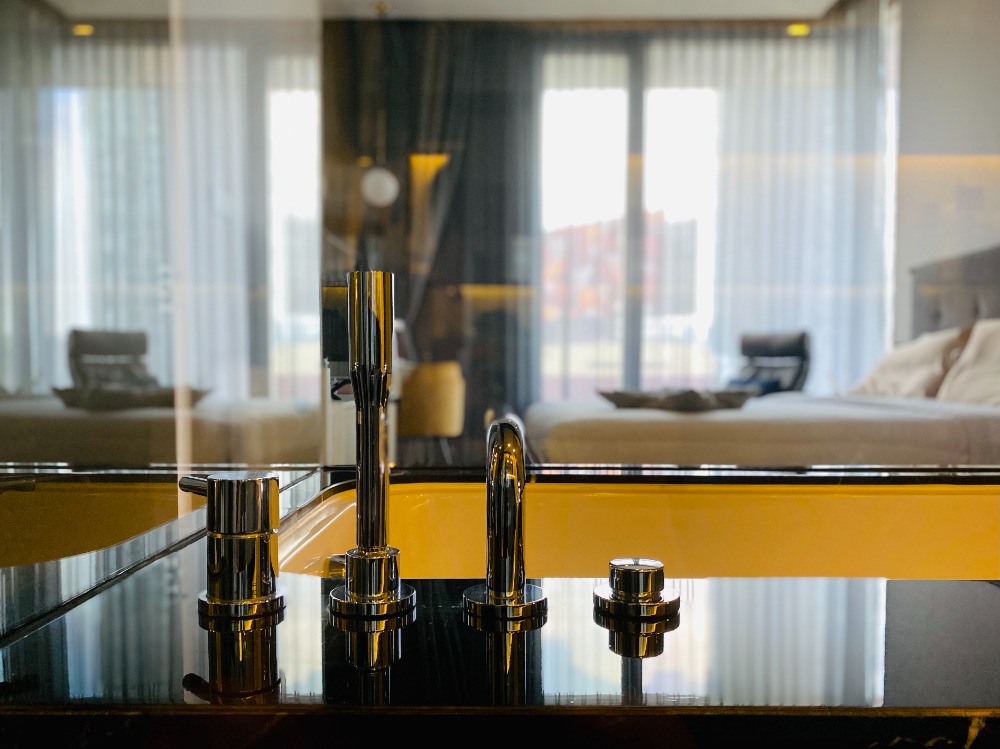 ขายคอนโดสีลม ศาลาแดง บางรัก : Saladaeng One【𝐒𝐄𝐋𝐋】🔥ห้องสไตล์ Luxury ตกแต่งด้วยหินอ่อน ห้องวิวดี โปร่งโล่งสบาย เครื่องใช้ครบ พร้อมเข้าอยู่!🔥 ติดต่อไลน์ไอดี: @hacondo