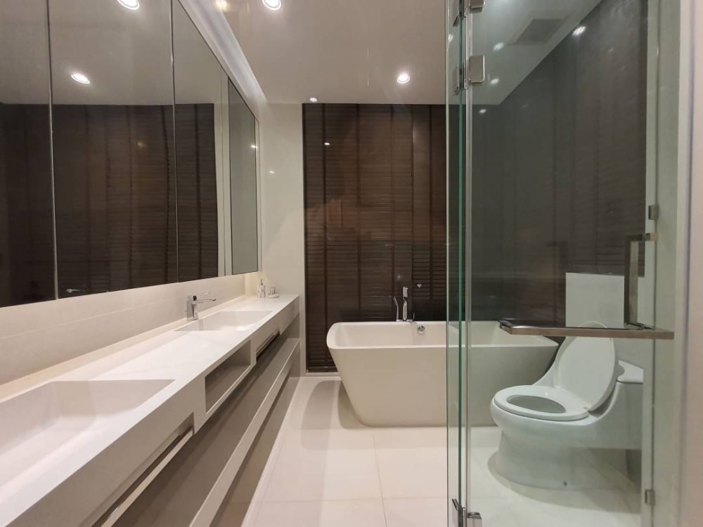 ขายคอนโดสุขุมวิท อโศก ทองหล่อ : คอนโดลงทุน Vittorio Sukhumvit 39 ใกล้ BTS Phromphong ทำเลพรีเมียม ลงทุนสร้างรายได้