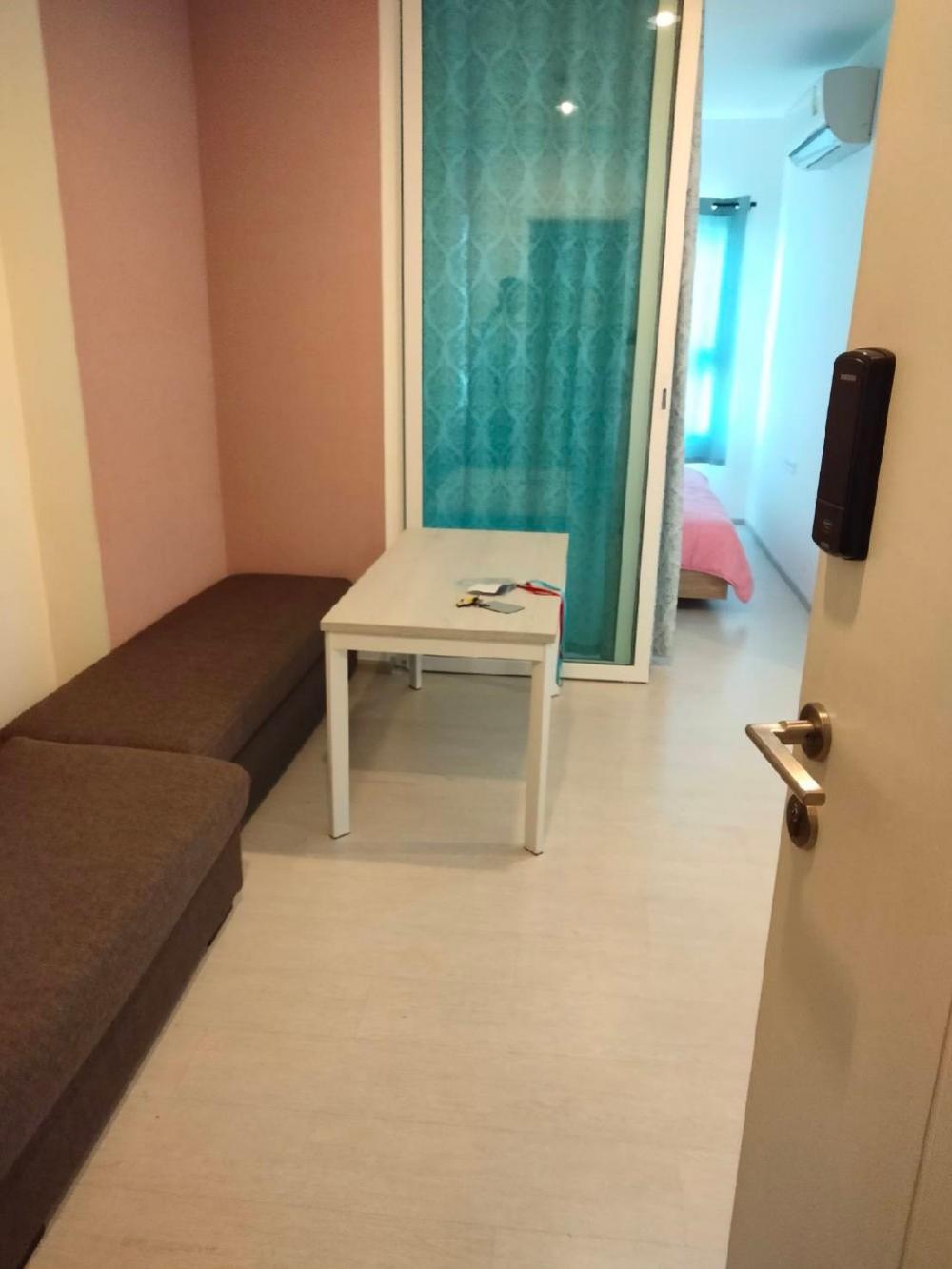 For RentCondoSamut Prakan,Samrong : 🎉🎉Very cheap!! Big room, great value 📣 Condo for rent Aspire Erawan 🏢 @BTS Erawan 🚈 city view with complete furniture and electrical appliances, ready to move in, only 10,000/month.