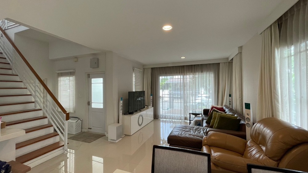 ขายบ้านสมุทรปราการ สำโรง : ✨ ขายด่วน! บ้านหรู โครงการนันทวัน ศรีนครินทร์ 