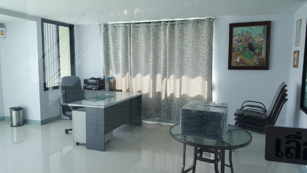 ขายโฮมออฟฟิศลาดกระบัง สุวรรณภูมิ : อาคารพาณิชย์ ออฟฟิศ สำนักงาน 3 ชั้น ฉลองกรุง ลาดกระบัง