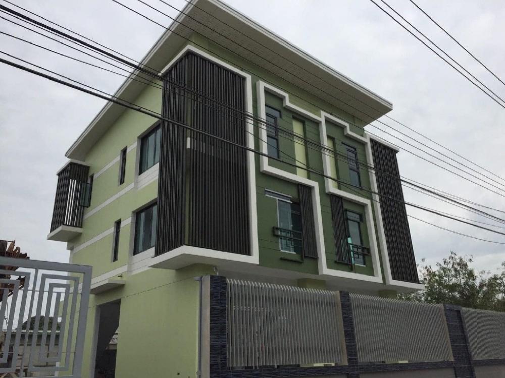 ขายโฮมออฟฟิศลาดกระบัง สุวรรณภูมิ : อาคารพาณิชย์ ออฟฟิศ สำนักงาน 3 ชั้น ฉลองกรุง ลาดกระบัง