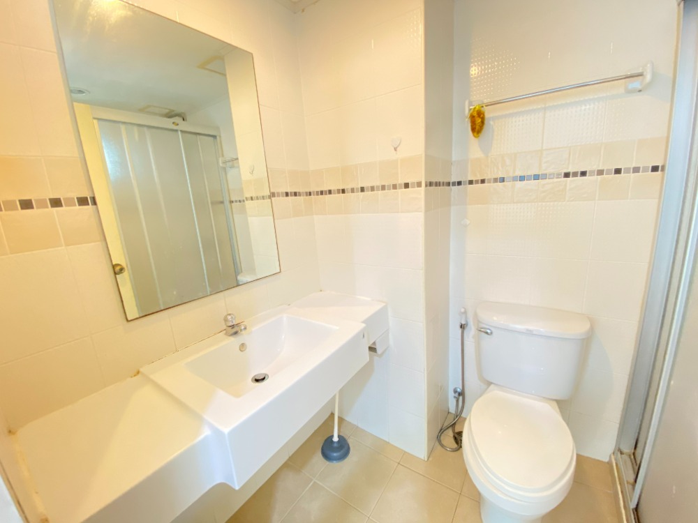 ขายคอนโดรามคำแหง หัวหมาก : S-LP44123 ขาย คอนโด ลุมพินี ราม44 พื้นที่ 31ตรม. ชั้น 20 แต่งครบ 1.75 ล้าน 064-959-8900