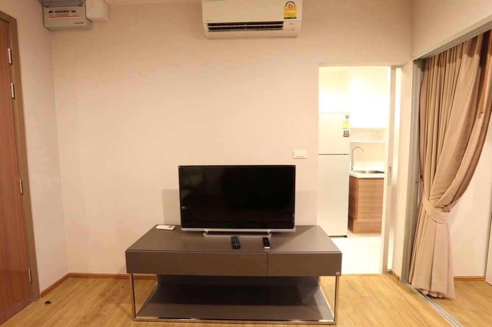 For RentCondoSathorn, Narathiwat : For rent✨Fuse Chan - Sathorn✨ convenient travel near BRT Technic Bangkok. Complete furniture and electrical appliances