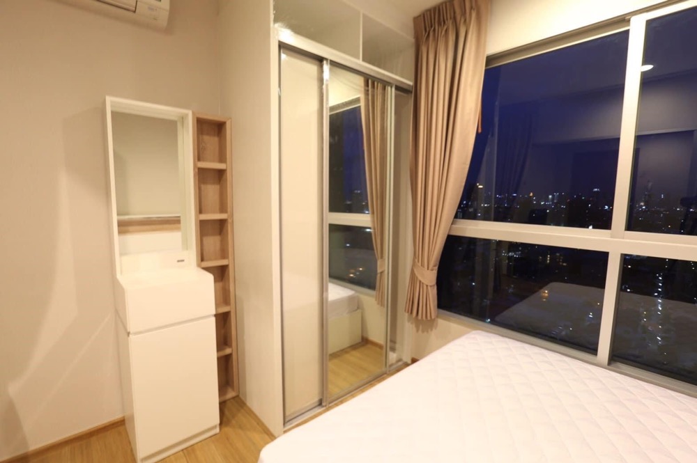 For RentCondoSathorn, Narathiwat : For rent✨Fuse Chan - Sathorn✨ convenient travel near BRT Technic Bangkok. Complete furniture and electrical appliances