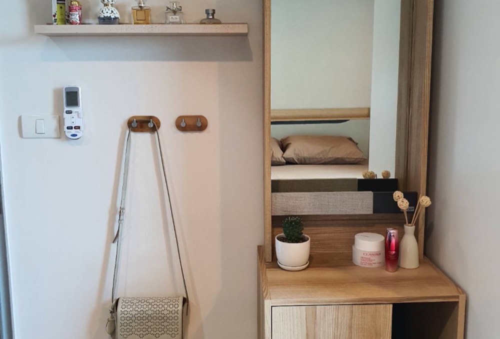 For RentCondoSathorn, Narathiwat : For rent 🔥Fuse Chan - Sathorn🔥, convenient travel, near BTS Chong Nonsi, complete with furniture and electrical appliances.