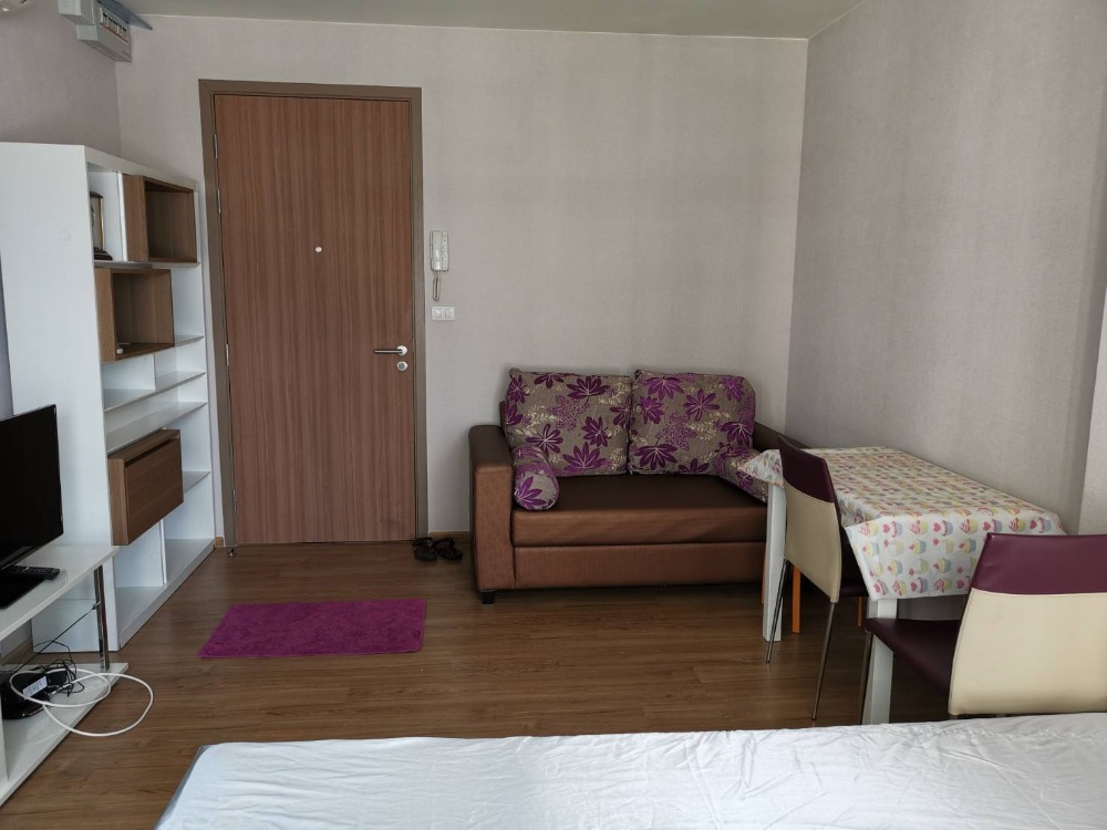 For RentCondoSathorn, Narathiwat : For rent 📌Fuse Chan - Sathorn 📌Convenient travel near BTS St. Louis and Chong Nonsi, complete with furniture and electrical appliances.