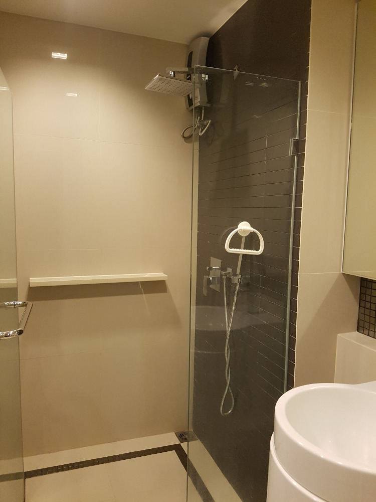 ให้เช่าคอนโดสาทร นราธิวาส : ให้เช่า✨Rhythm Sathorn✨ห้องสวย เฟอร์นิเจอร์ เครื่องใช้ไฟฟ้าครบ ใกล้ BTS สุรศักดิ์