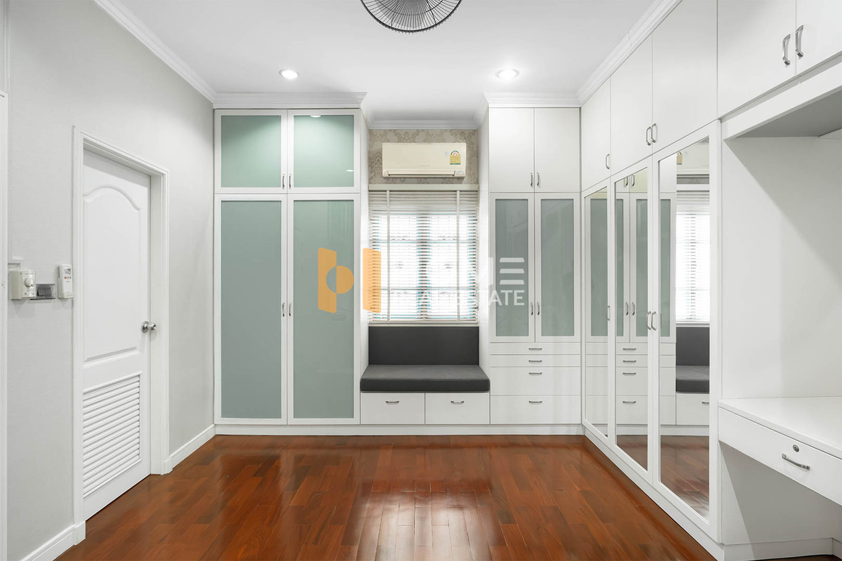 ขายบ้านมีนบุรี-ร่มเกล้า : หลังใหญ่ ดีลดีสุด 🔥 พาร์คเวย์ ชาเล่ต์ รามคำแหง / 3 ห้องนอน (ขาย), Parkway Chalet Ramkhamhaeng / 3 Bedrooms (FOR SALE) AA292