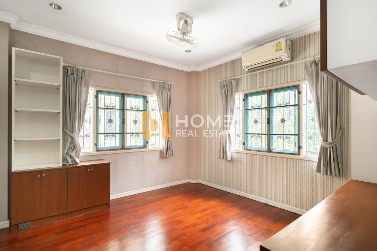 ขายบ้านมีนบุรี-ร่มเกล้า : หลังใหญ่ ดีลดีสุด 🔥 พาร์คเวย์ ชาเล่ต์ รามคำแหง / 3 ห้องนอน (ขาย), Parkway Chalet Ramkhamhaeng / 3 Bedrooms (FOR SALE) AA292