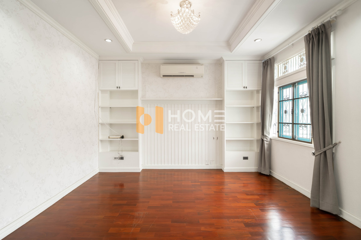 ขายบ้านมีนบุรี-ร่มเกล้า : หลังใหญ่ ดีลดีสุด 🔥 พาร์คเวย์ ชาเล่ต์ รามคำแหง / 3 ห้องนอน (ขาย), Parkway Chalet Ramkhamhaeng / 3 Bedrooms (FOR SALE) AA292