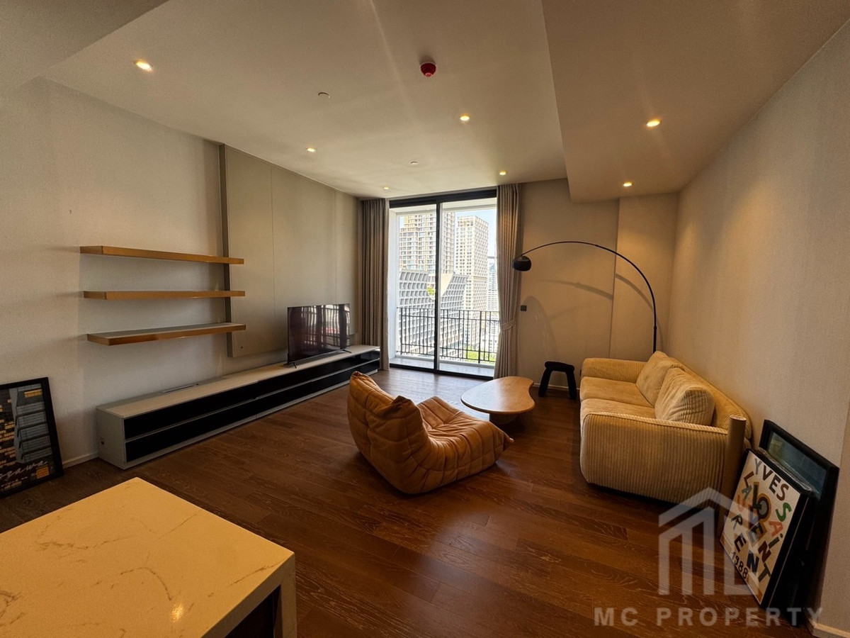 ให้เช่าคอนโดวิทยุ ชิดลม หลังสวน : Muniq Langsuan 2 bedroom 86sqm pet friendly unit 🐕🐶🐈for rent only 100,000 per month tel 0816878954 line id 0816878954