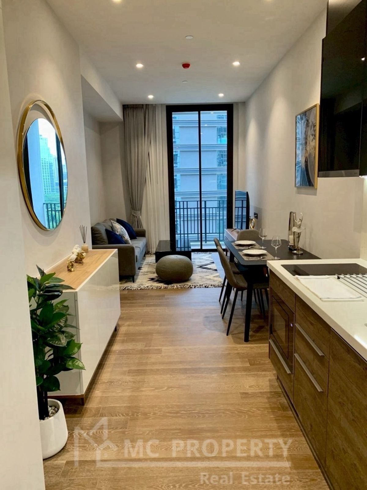 For RentCondoWitthayu, Chidlom, Langsuan, Ploenchit : Muniq Langsuan 1 bedroom 52 sqm for rent only 62,000 please contact 0816878954
