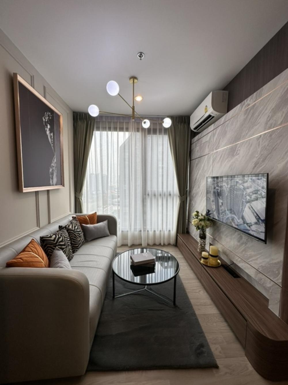 For SaleCondoBangna, Bearing, Lasalle : 🔥 For Sale for sale, complete decorative room, Ideo Mobi Sukhumvit Eastpoint BTS, Bangna 1 Bed 36 sq.molf 27+, price 4,690,000 baht