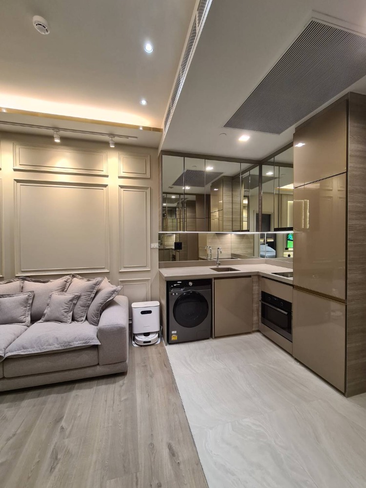 For RentCondoLadprao, Central Ladprao : For rent, 1 bedroom, garden view, newly decorated room, ready to move in.