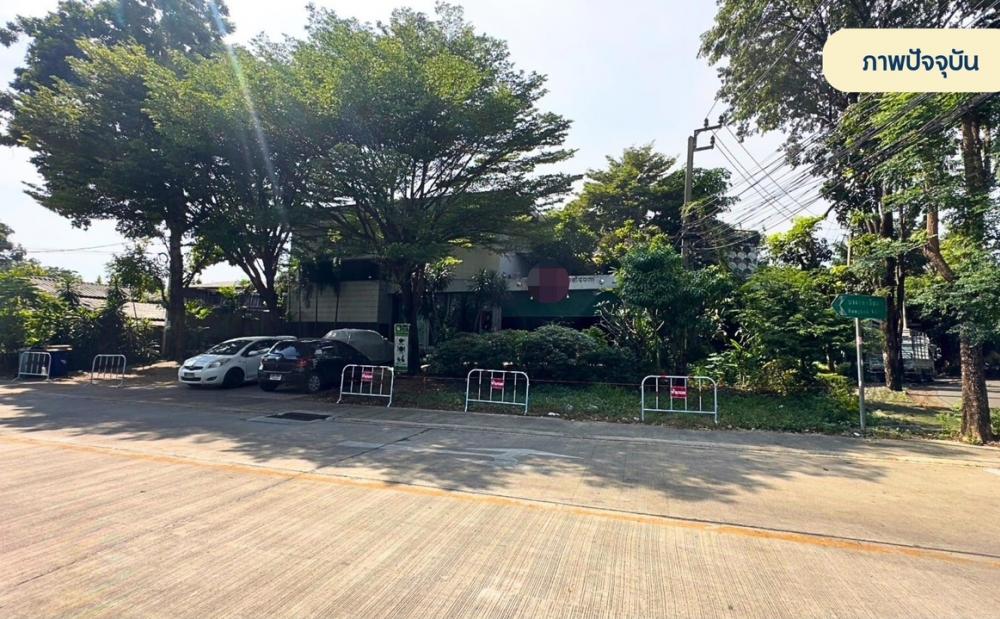 For RentOfficeYothinpattana,CDC : Rental of the Stand ALONE office, Soi Pradit Manutham, 15 parking spaces, good locations, many ways, suitable for clinic - spa - complete beauty /office showroom /Training Center - Academy