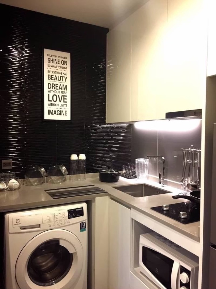 For SaleCondoSukhumvit, Asoke, Thonglor : Good deal at luxury petfriendly condo in Thonglor, nice decoration, fully furnished