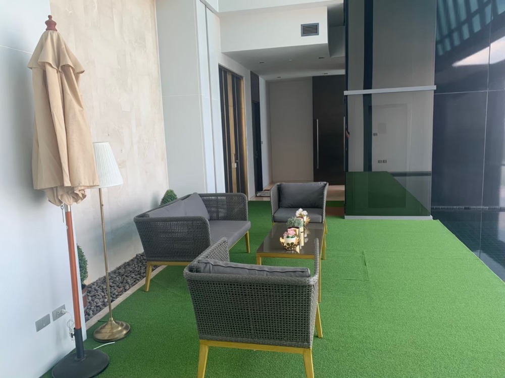 ขายคอนโดนานา : Sale Penthouse Hyde sukhumvit13 private swimming pool 497Sq.m (s03-1166)