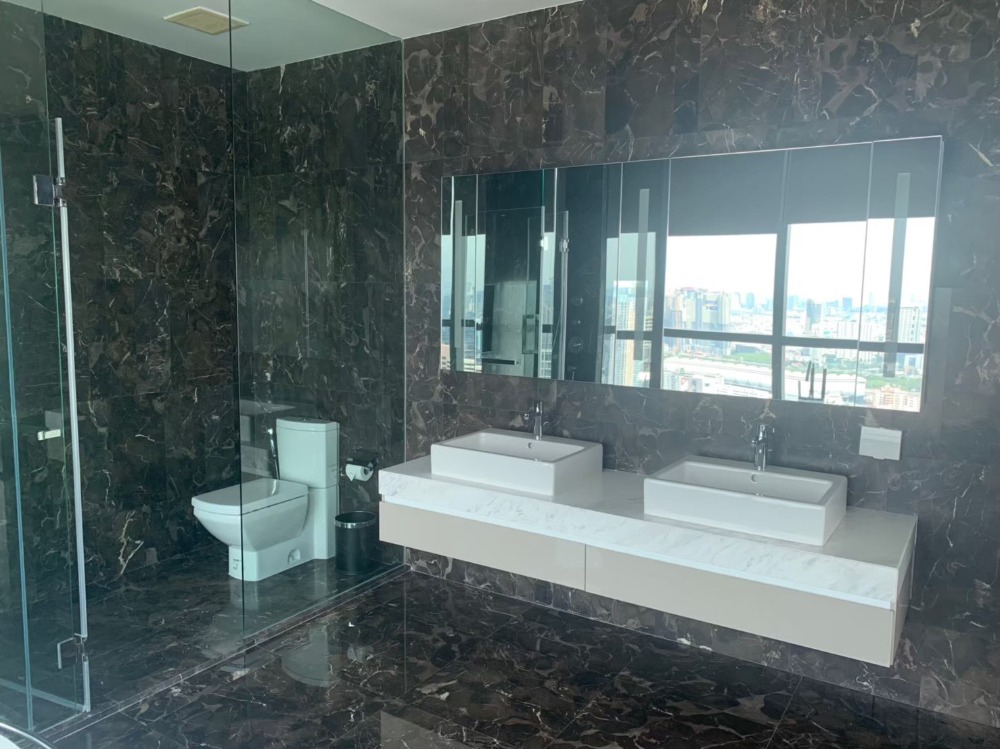 ขายคอนโดนานา : Sale Penthouse Hyde sukhumvit13 private swimming pool 497Sq.m (s03-1166)