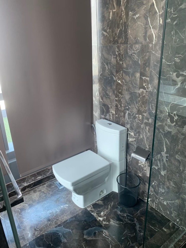 ขายคอนโดนานา : Sale Penthouse Hyde sukhumvit13 private swimming pool 497Sq.m (s03-1166)