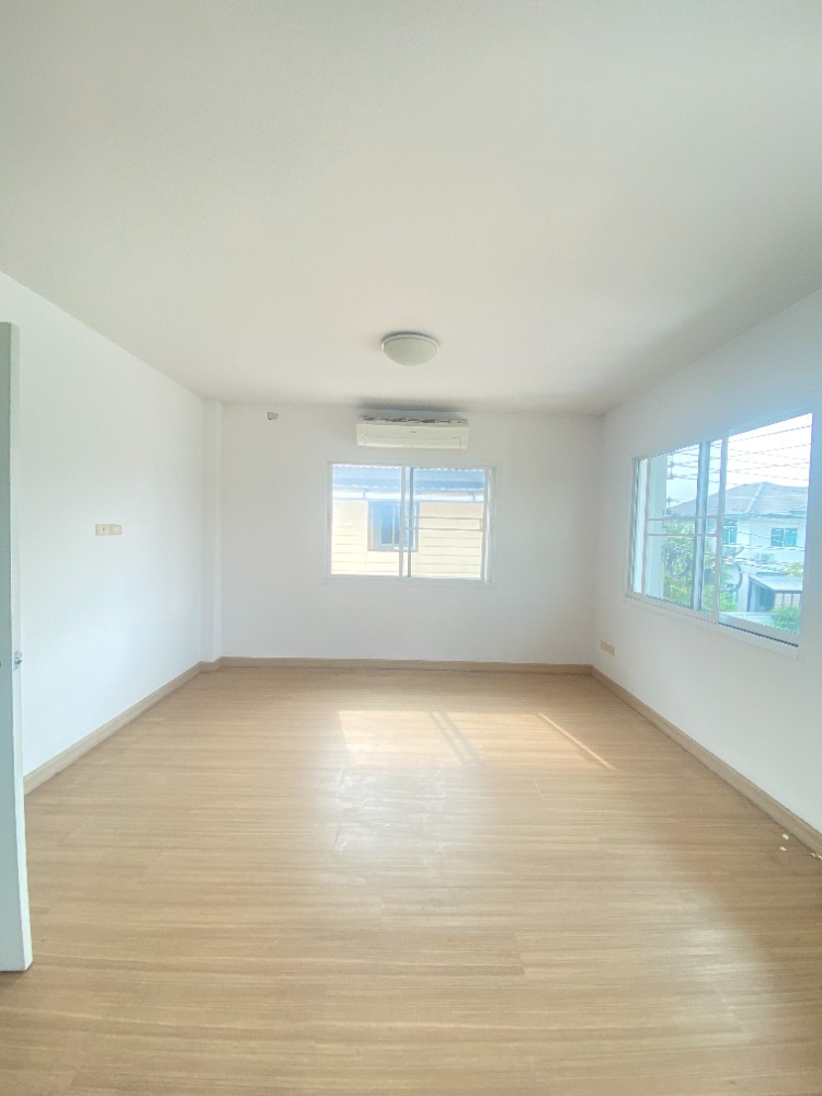 ขายบ้านลาดกระบัง สุวรรณภูมิ : ขาย บ้าน เบญญาภา คาซ่า วงแหวน พระราม9 🚗 เดินทางสะดวก ใกล้มอเตอร์เวย์ & Airport Link ในราคาดีที่สุด! 🏡