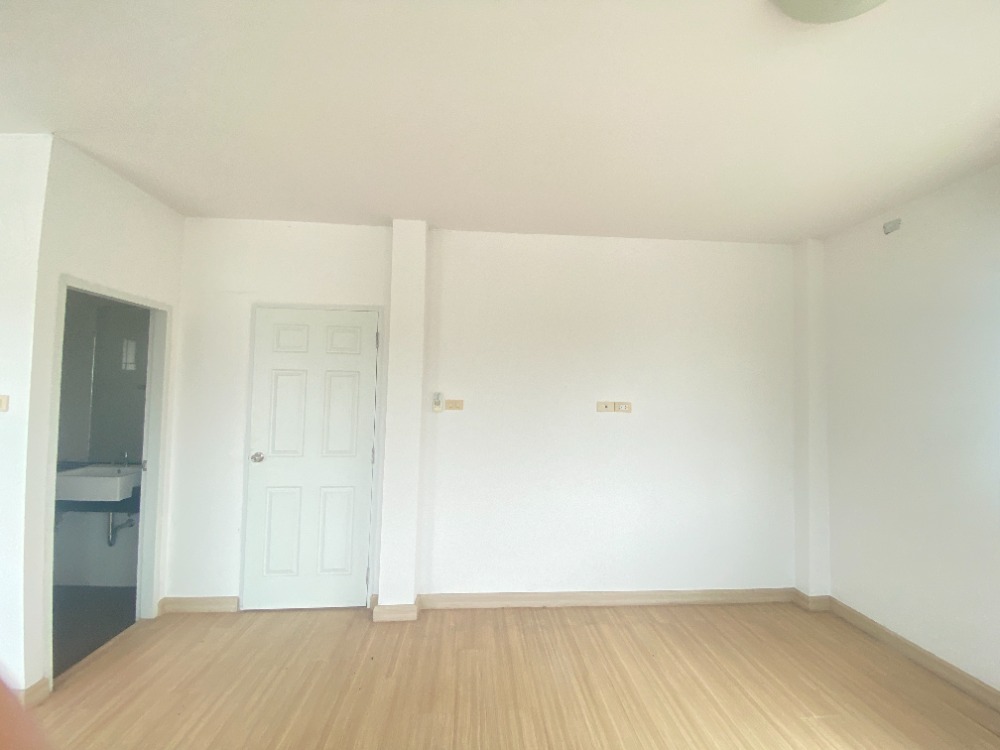 ขายบ้านลาดกระบัง สุวรรณภูมิ : ขาย บ้าน เบญญาภา คาซ่า วงแหวน พระราม9 🚗 เดินทางสะดวก ใกล้มอเตอร์เวย์ & Airport Link ในราคาดีที่สุด! 🏡