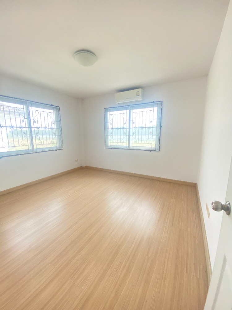 ขายบ้านลาดกระบัง สุวรรณภูมิ : ขาย บ้าน เบญญาภา คาซ่า วงแหวน พระราม9 🚗 เดินทางสะดวก ใกล้มอเตอร์เวย์ & Airport Link ในราคาดีที่สุด! 🏡