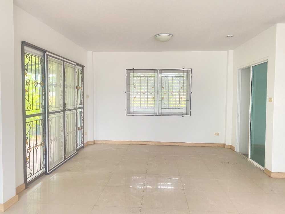 ขายบ้านลาดกระบัง สุวรรณภูมิ : ขาย บ้าน เบญญาภา คาซ่า วงแหวน พระราม9 🚗 เดินทางสะดวก ใกล้มอเตอร์เวย์ & Airport Link ในราคาดีที่สุด! 🏡