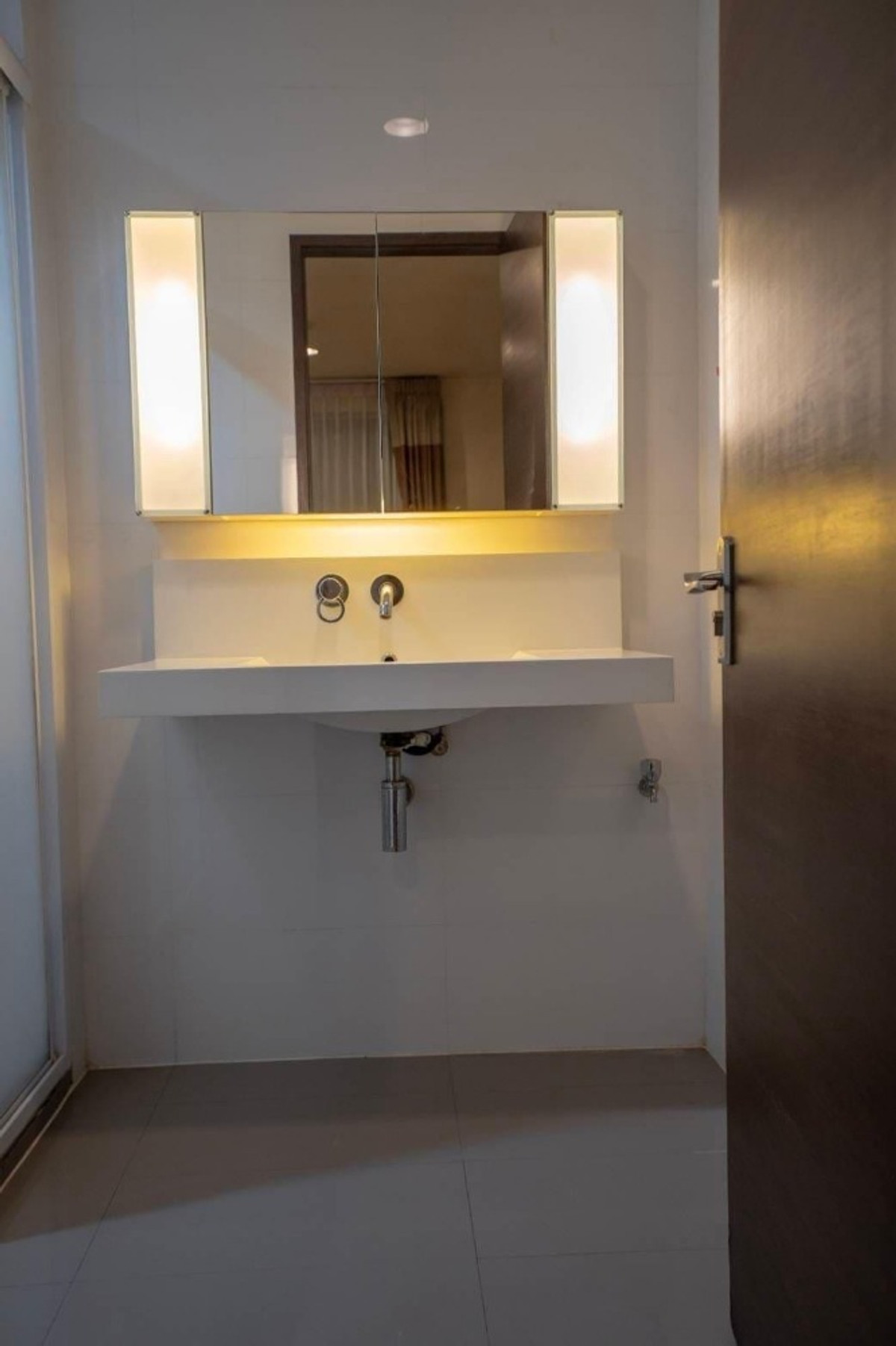 For RentCondoRatchadapisek, Huaikwang, Suttisan : ✅ RYR101 ✅ Line : @p2nproperty