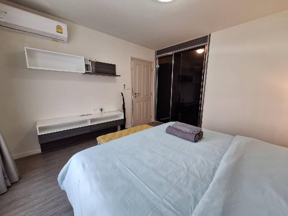 ให้เช่าดีคอนโดพิงค์ 2 ห้องนอน 2 ห้องน้ำ วิวสระ Loading...