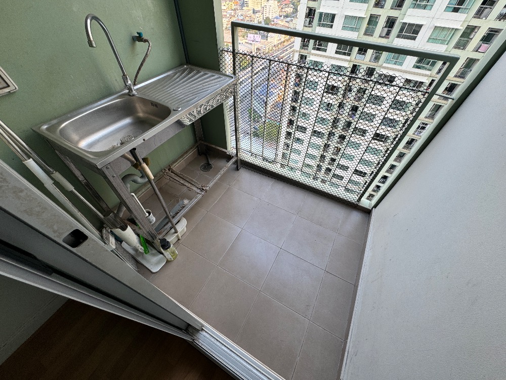 ขายคอนโดพระราม 3 สาธุประดิษฐ์ : ขายด่วน หรือ ให้เช่า 2 ห้องนอน 53 ตรม ลดเหลือ 4.5 ลบ / ลุมพินีพาร์ค ริเวอร์ไซด์ พระราม 3