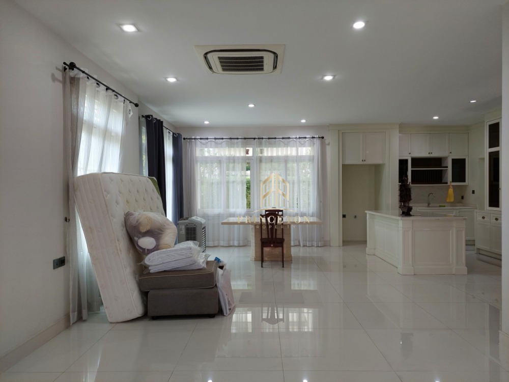 ขายบ้านบางนา แบริ่ง ลาซาล : ขายบ้าน นันทวัน บางนา กม.7 แปลงมุม ใกล้เมกา บางนา Nantawan Bangna KM.7 corner plot near Mega Bangna