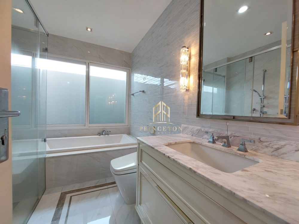 ขายบ้านบางนา แบริ่ง ลาซาล : ขายบ้าน นันทวัน บางนา กม.7 แปลงมุม ใกล้เมกา บางนา Nantawan Bangna KM.7 corner plot near Mega Bangna